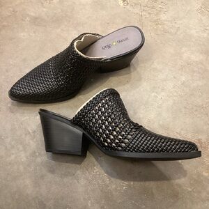 Seven Dials Quinton Mules in Black Woven Upper Block Heel Size 7.5 NEW